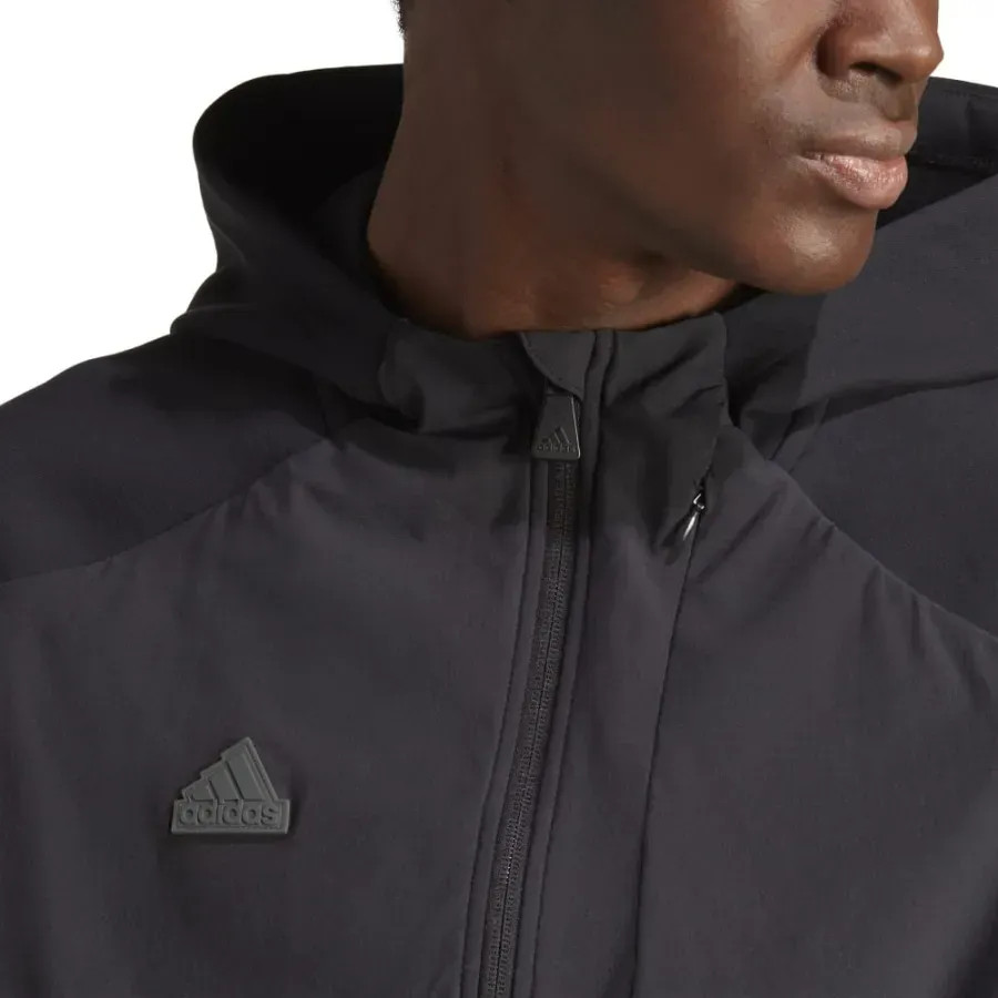 Вітровка Adidas сіра IC8038