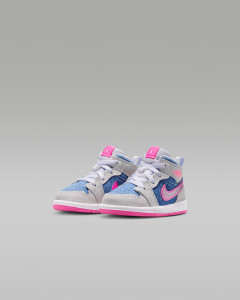 Кросівки HQ2000-400 Nike HQ2000-400