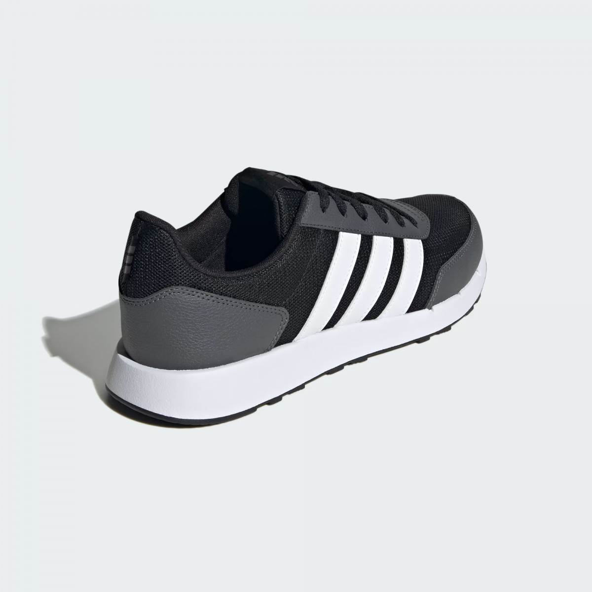 Кросівки RUN50S IF1553 Adidas 8,5 (42,5) Чорний IF1553