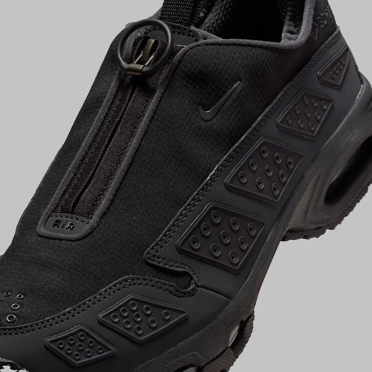 Кросівки W Nike Air Max SNDR GTX FZ4238-001