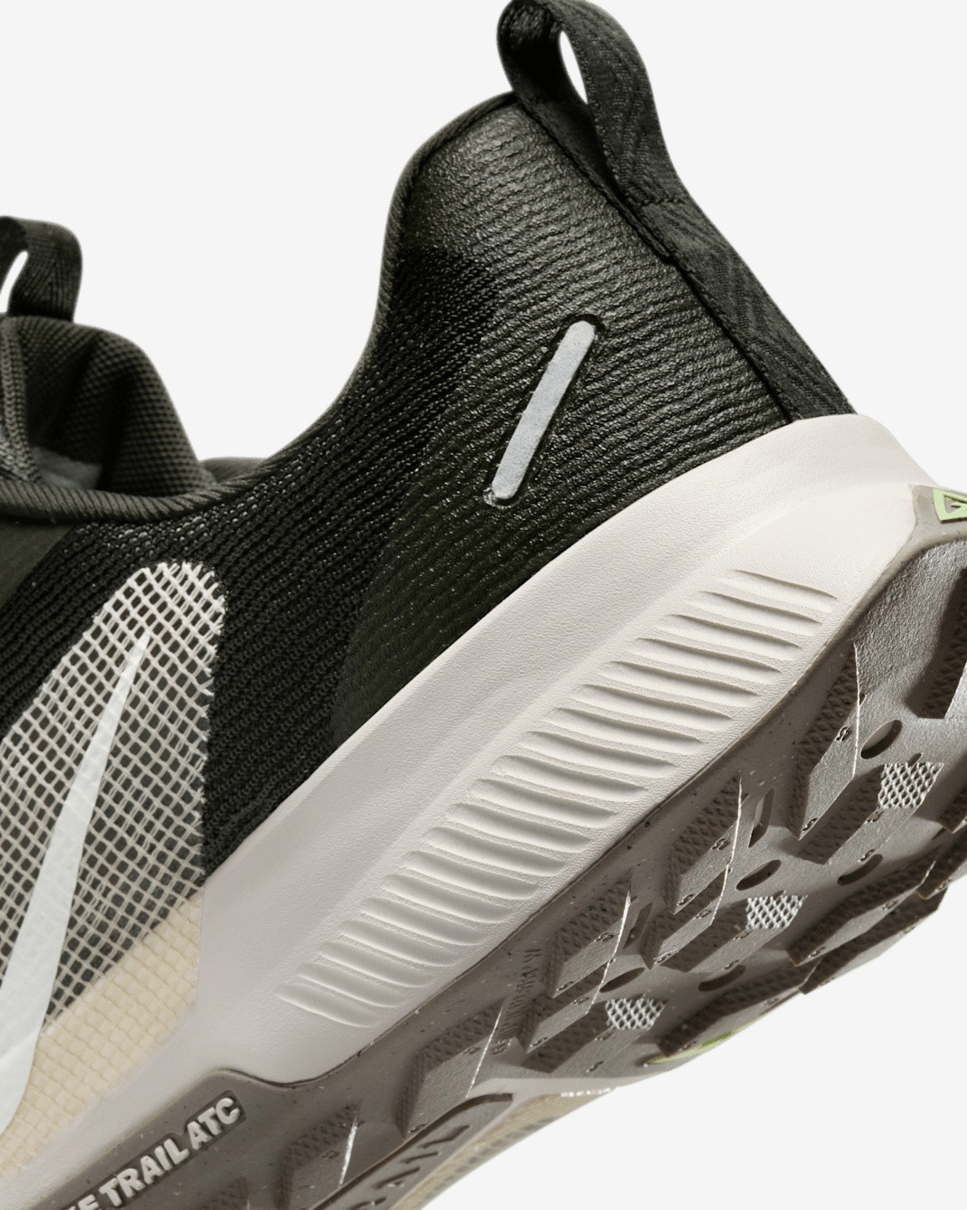 Кросівки Nike Juniper Trail 3 FQ0904-301