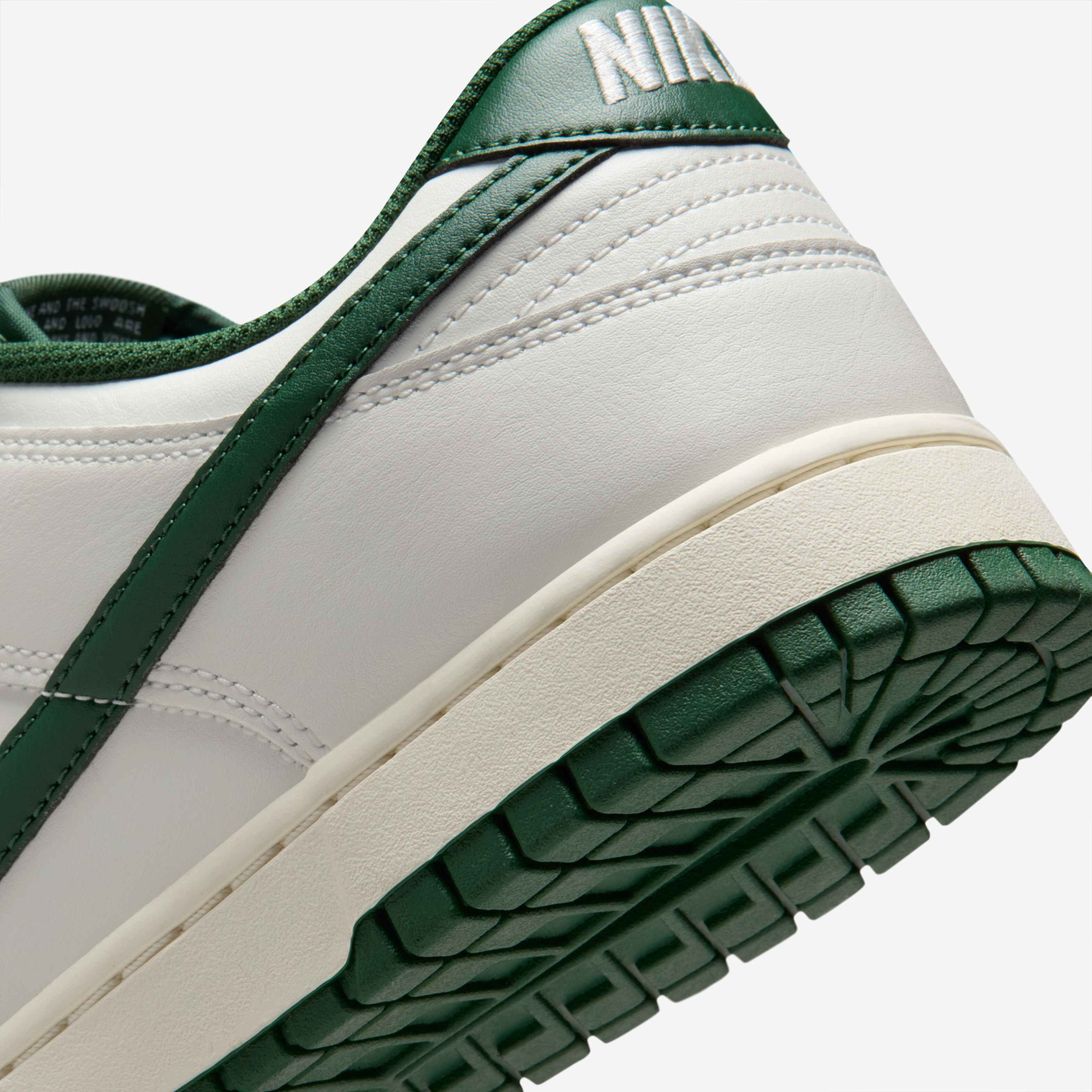 Кросівки Nike DU LOW RETRO HF5441-115