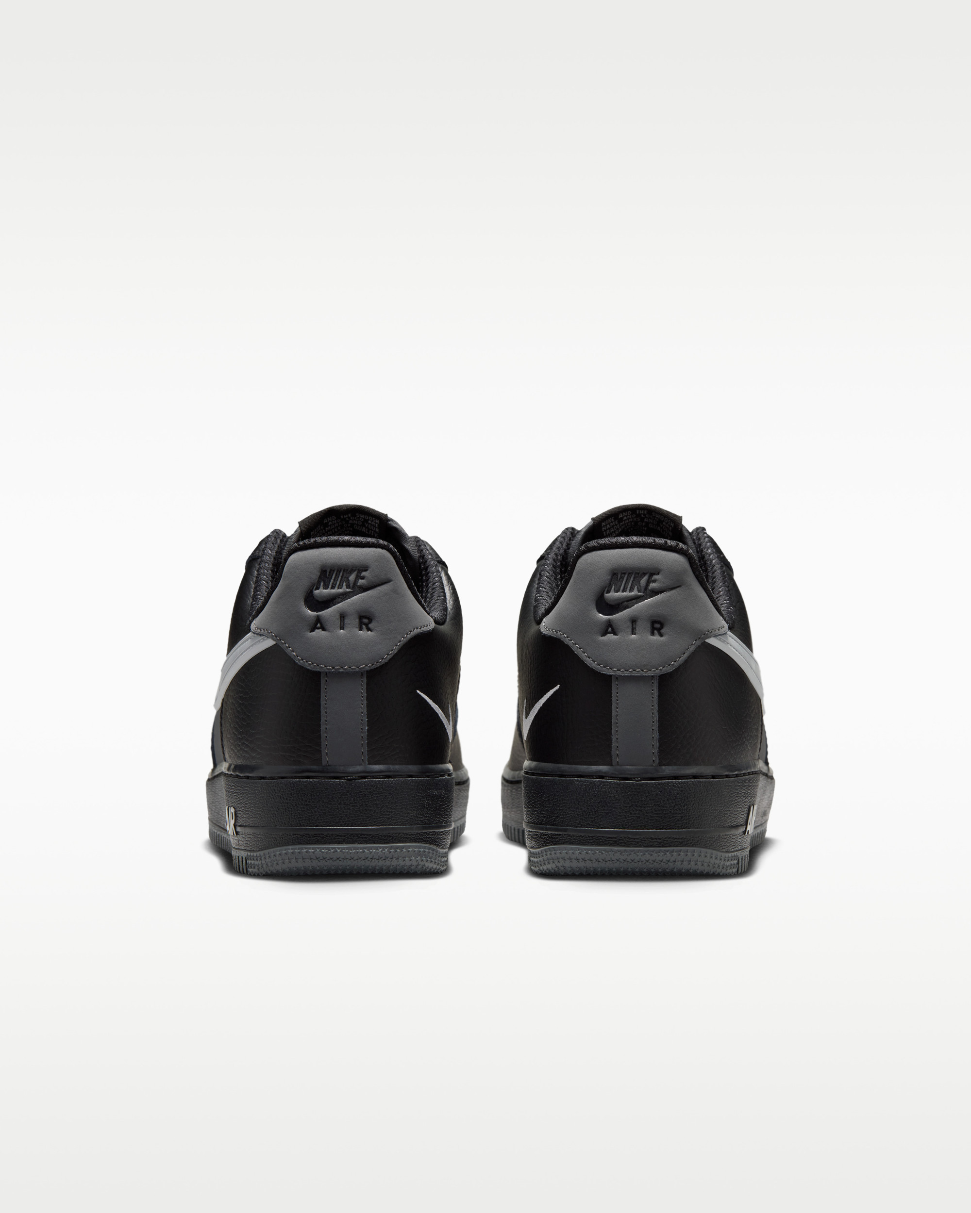 Кросівки Nike AIR FORCE 1 07 LV8 IR1475-010