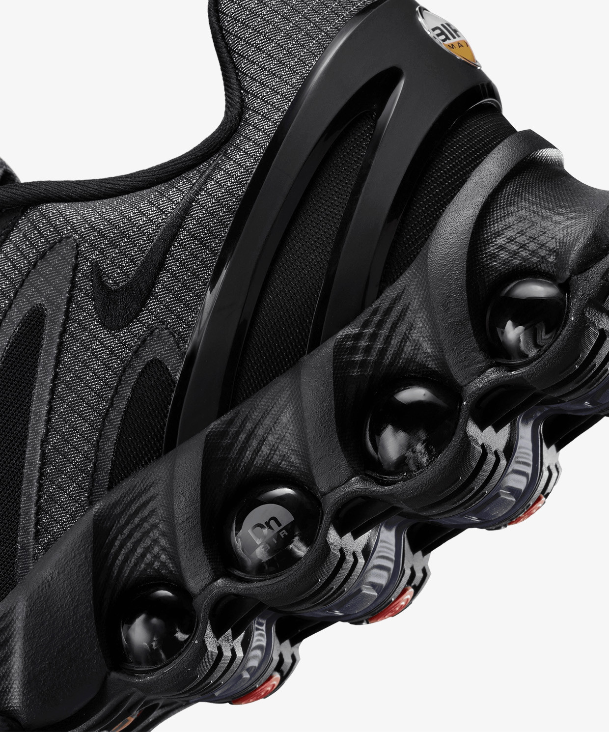 Кросівки Nike AIR MAX DN8 SE HV4525-001