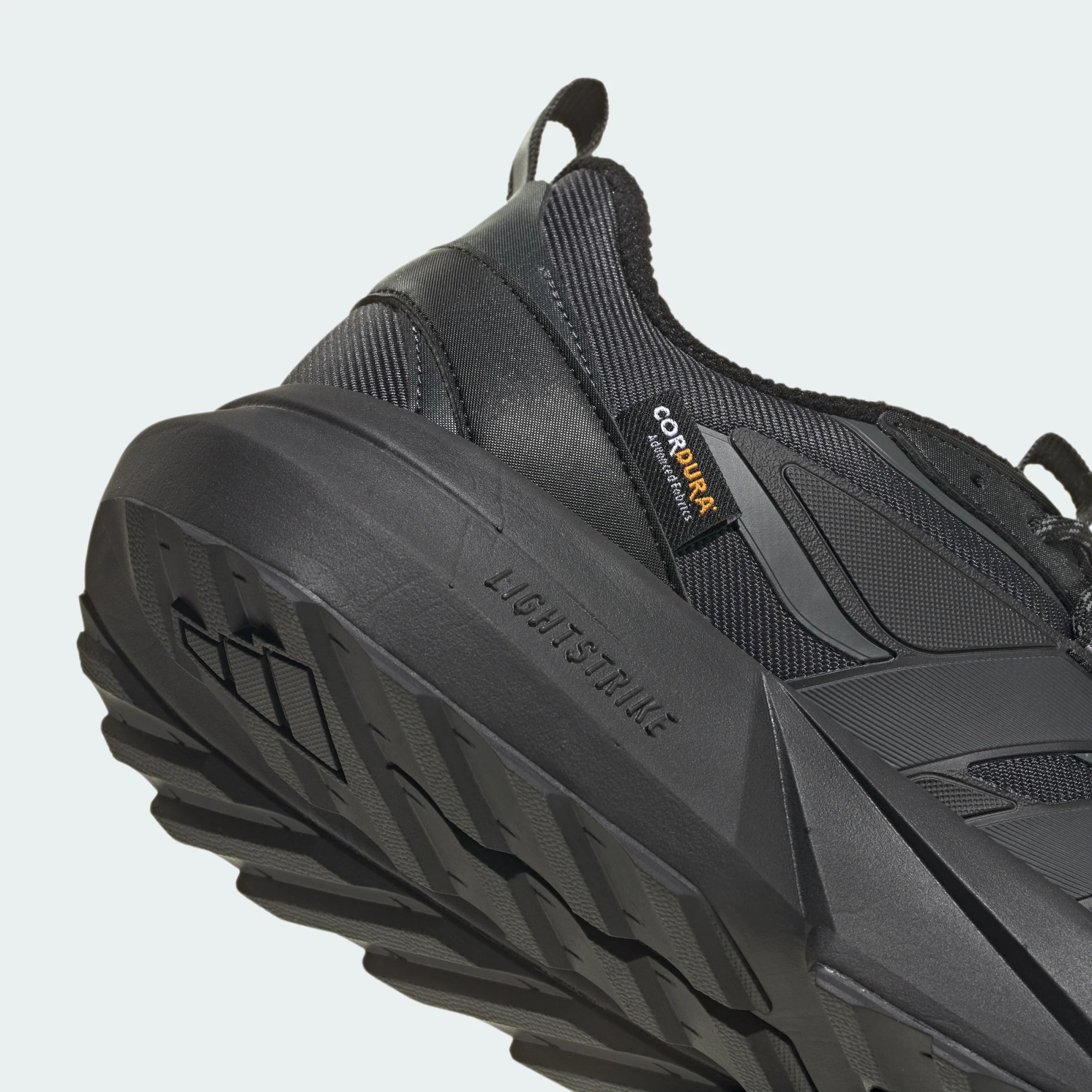 Кросівки Adidas LIGHTBLAZE ATR 2.0 KI9138