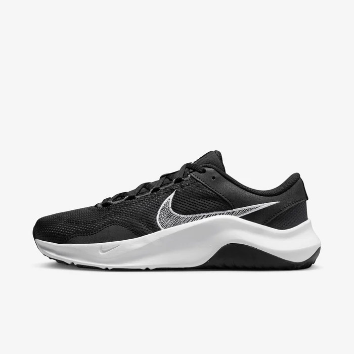Кросівки Nike LEGEND ESSENTIAL 3 DM1119-001