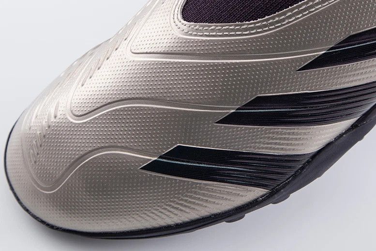 Сороконіжки унісекс Adidas Predator League Laceless Turf Soccer Shoes IF6384