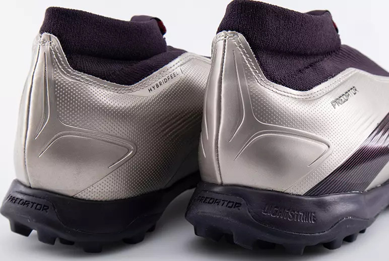 Сороконіжки унісекс Adidas Predator League Laceless Turf Soccer Shoes IF6384