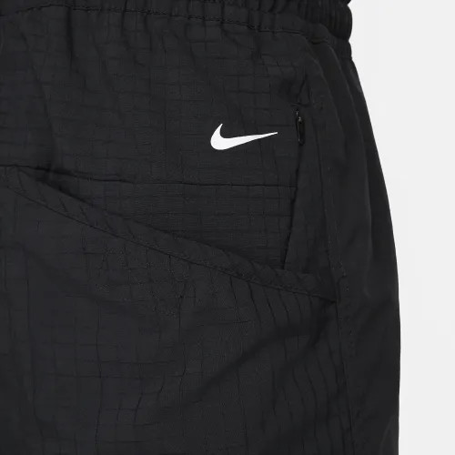 Шорти Nike Dri-FIT Adv A.P.S DQ4816-010