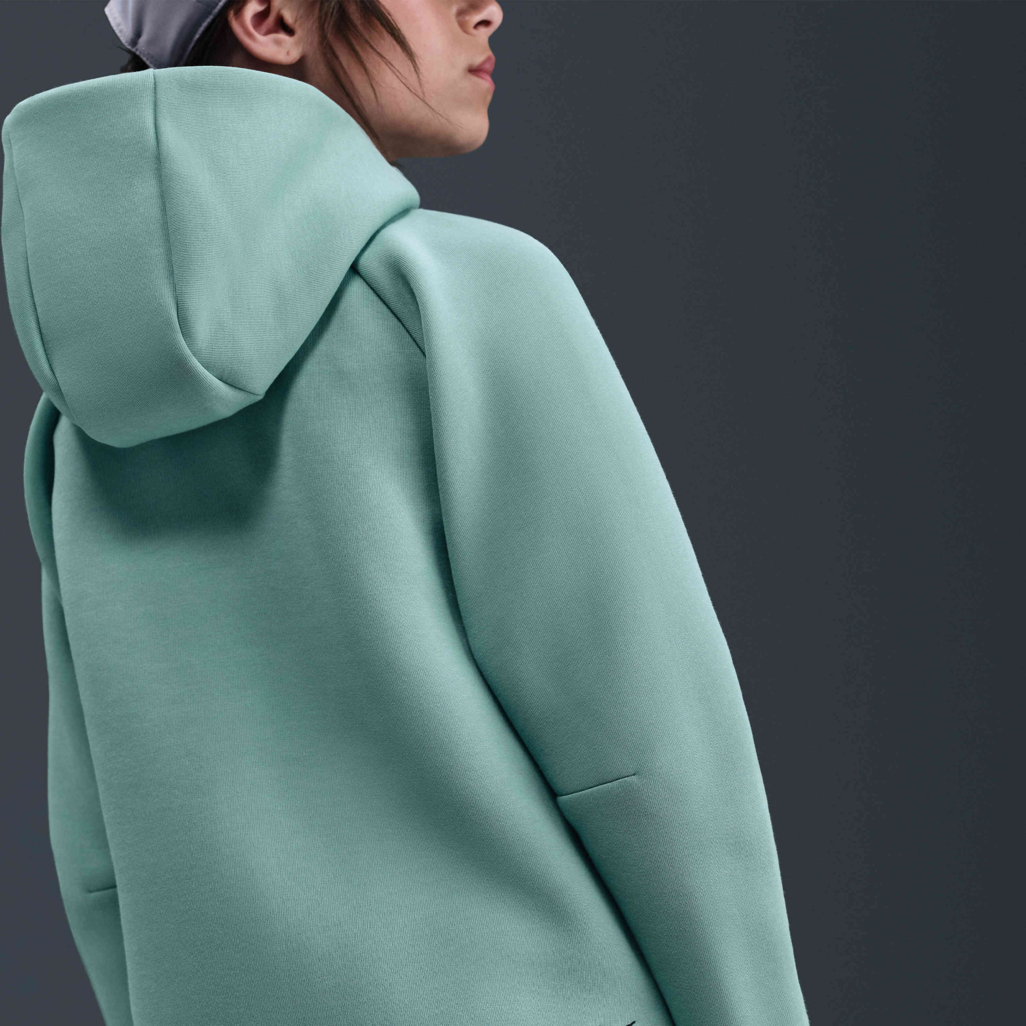 Толстовка дитяча Nike Sportswear Tech Fleece HV8695-017