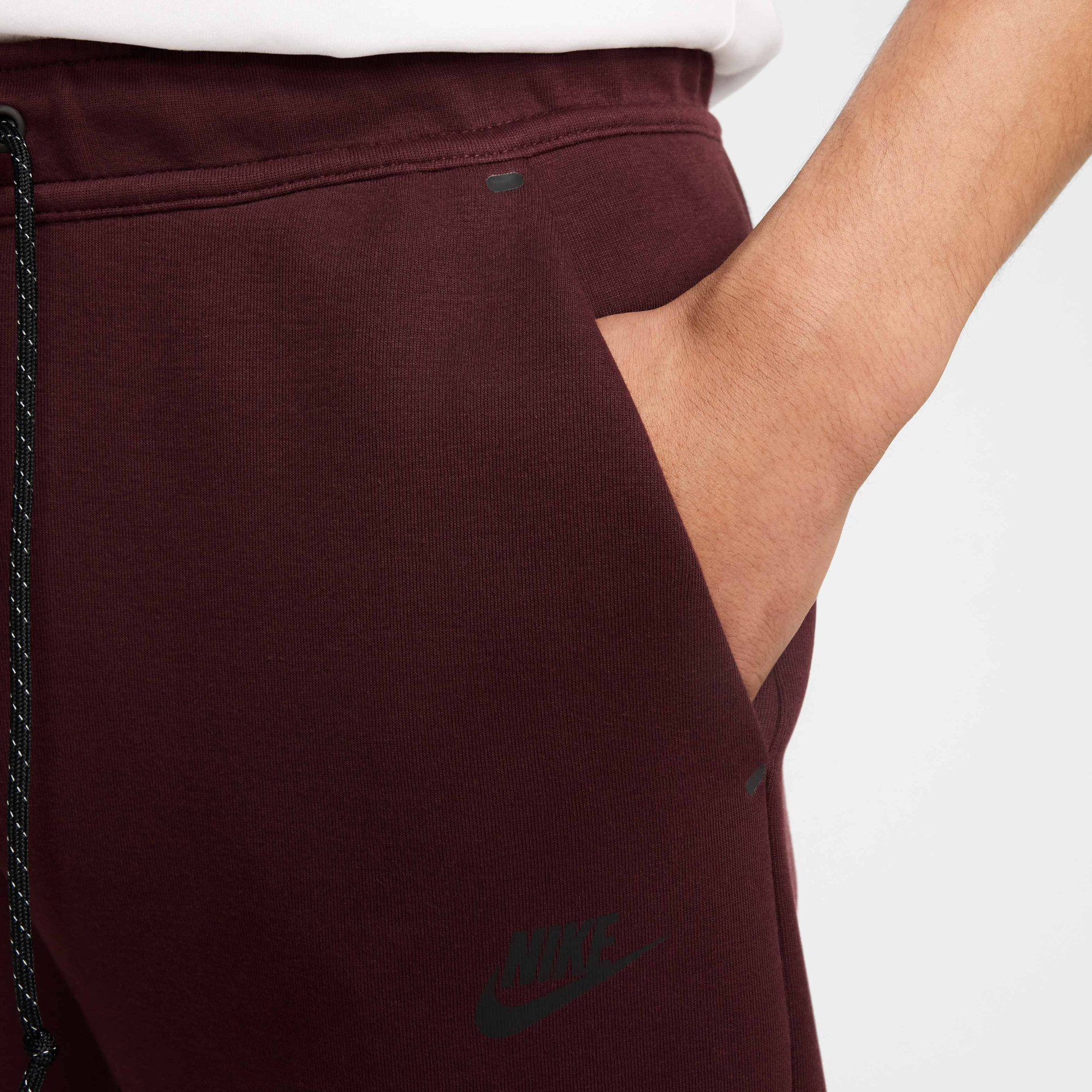 Штани чоловічі Nike Tch Flc Jggr Bordo HV0959-652