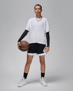 Футболка жіноча Air Jordan Sport Diamond Superior White FN5116-100