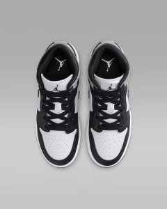 Кросівки Air Jordan 1 Mid Bg Black/White DQ8423-101