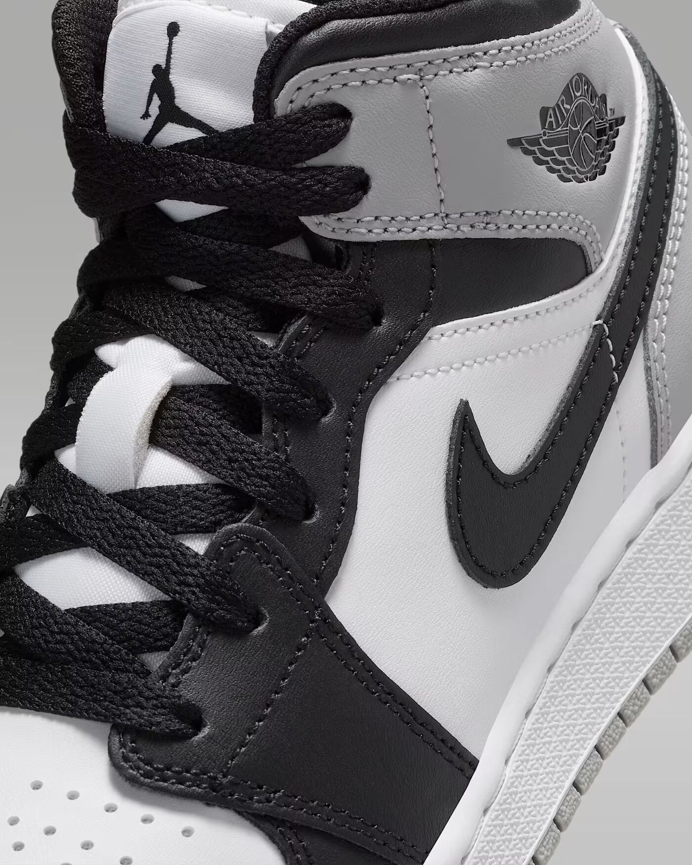 Кросівки Air Jordan 1 Mid Bg Black/White DQ8423-101