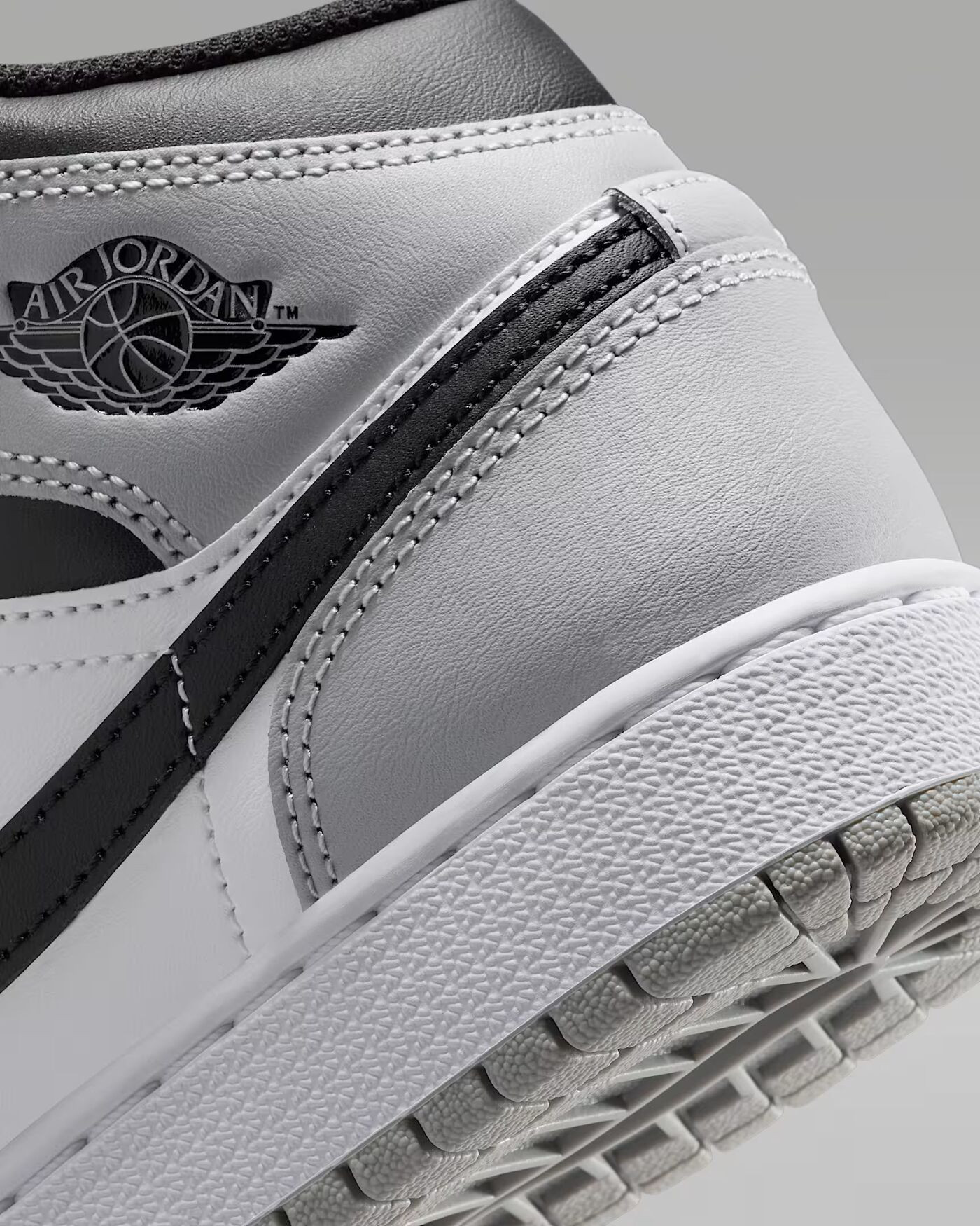 Кросівки Air Jordan 1 Mid Bg Black/White DQ8423-101