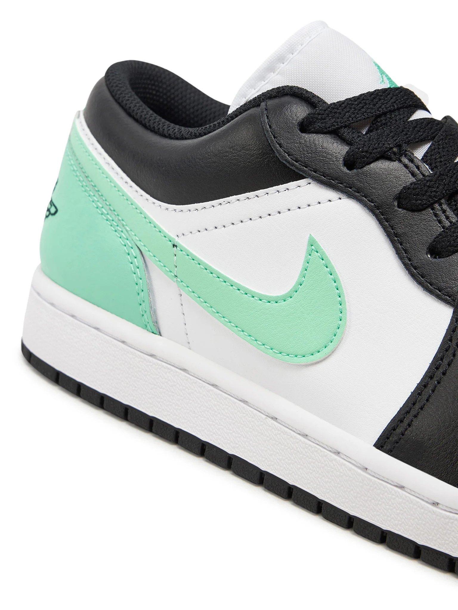 Кросівки Nike Air Jordan 1 Low 553558-131