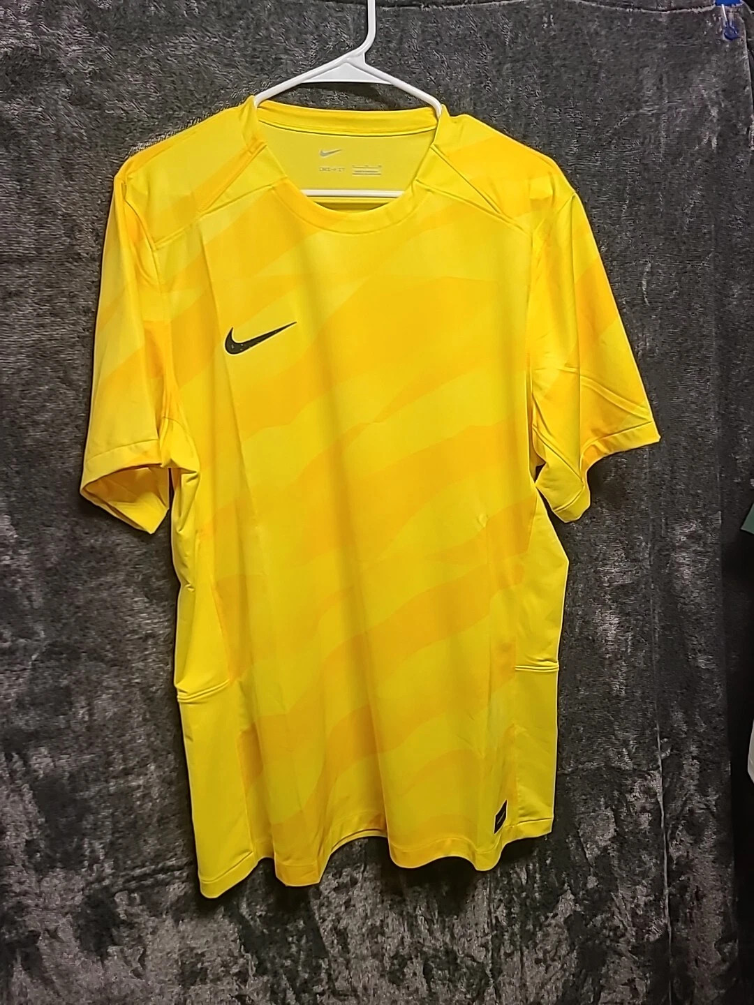 Кросівки DZ4553-010 NIKE DZ4553-010