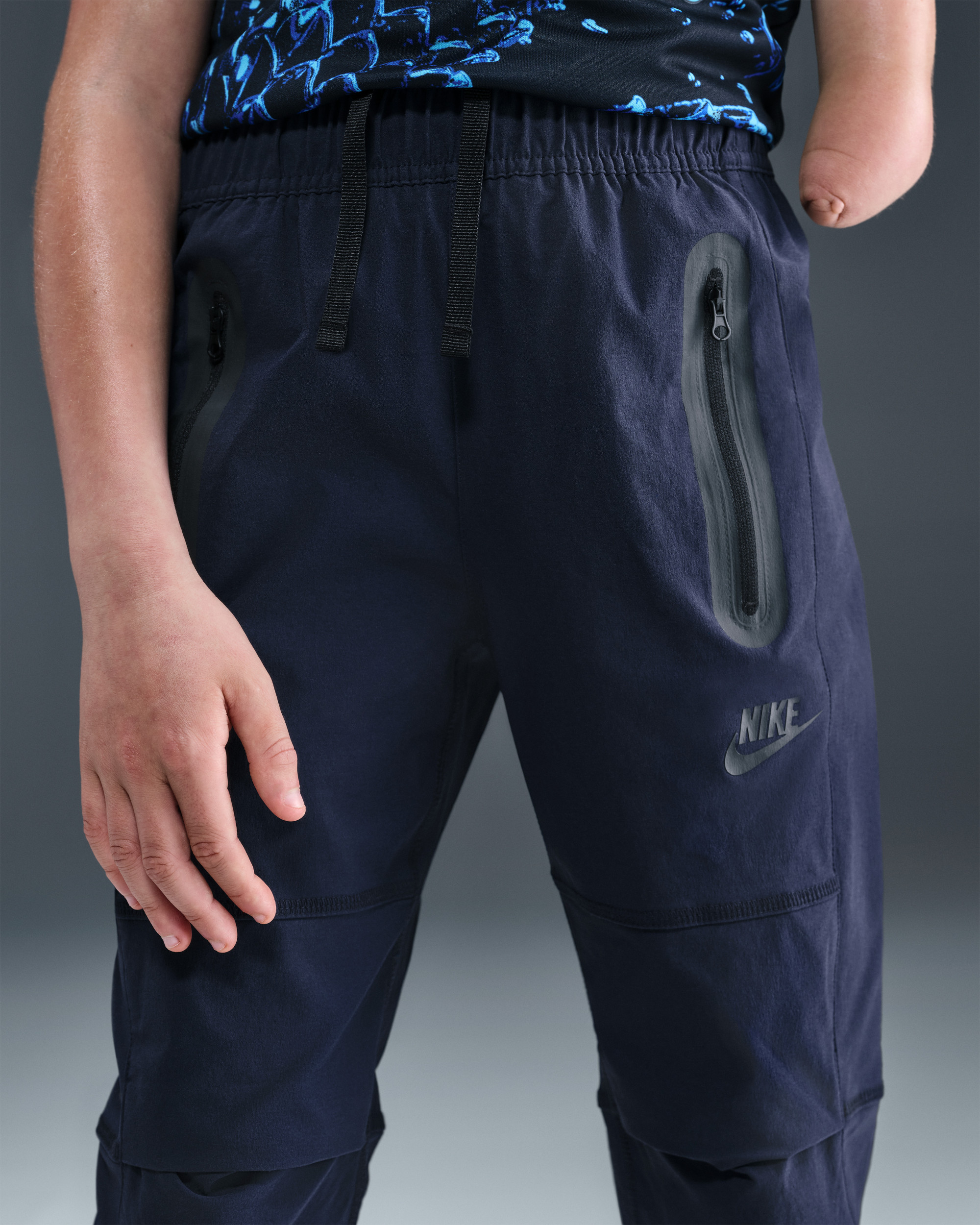 Штани Nike Tech Older Kids' (Boys') Woven Trousers Obsidian/Black HQ8921-451