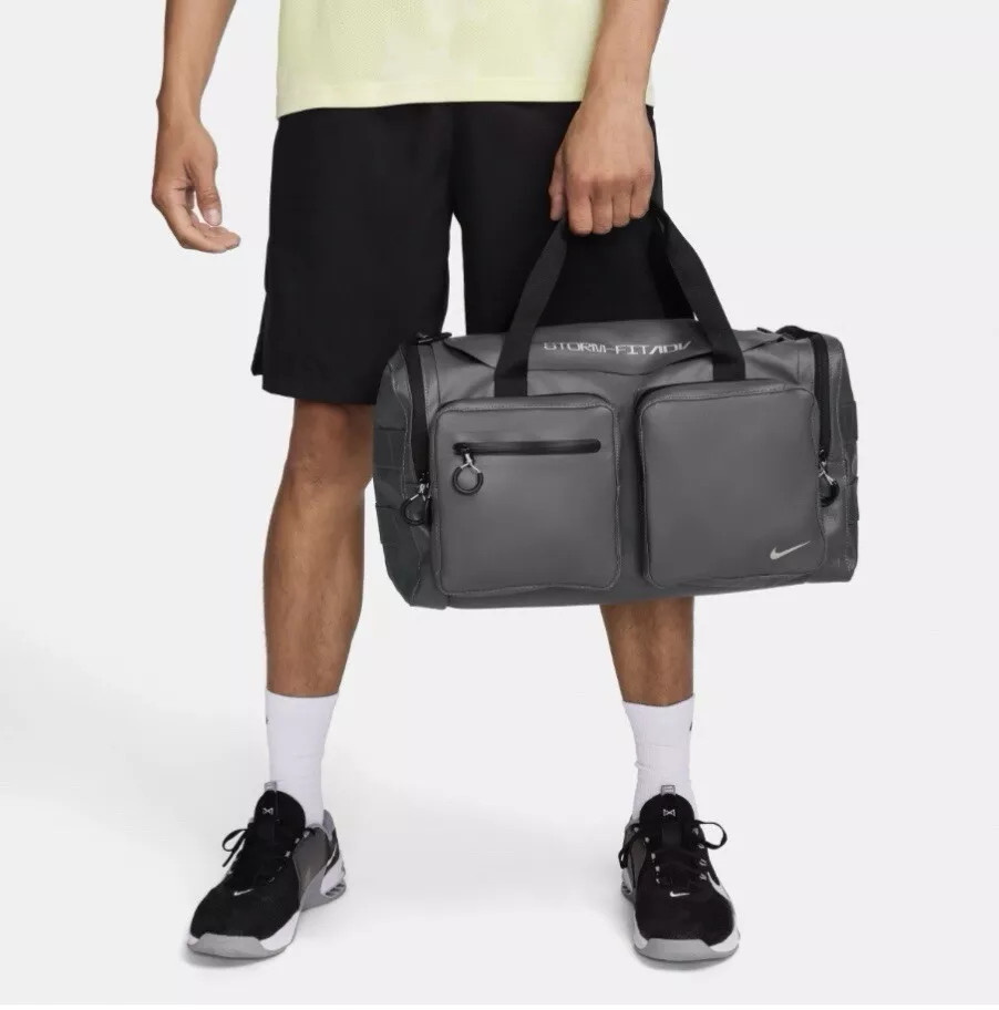 Сумка Nike Storm-Fit DQ5335-068