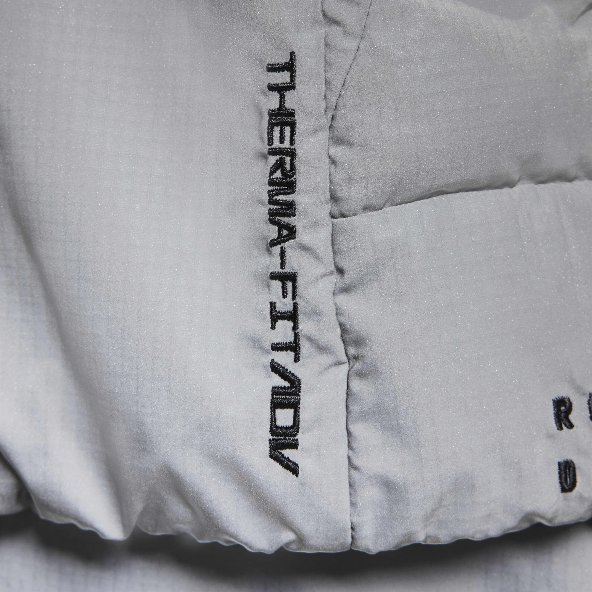 Жилетка чоловіча Nike Nk Tfadv Run Div Vest Grey FZ1131-035