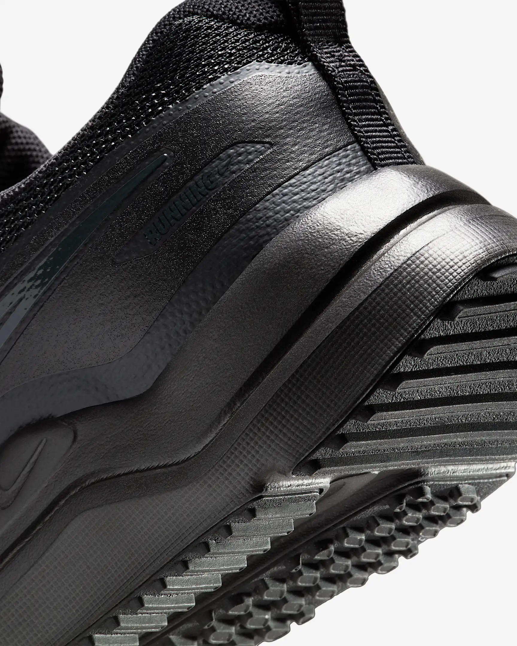 Кросівки підліткові Nike Cosmic Runner (GS) HM4402-001