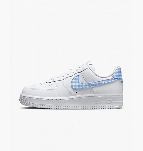 Кросівки Nike WMNS AIR FORCE 1 07 ESS TREND DZ2784-100