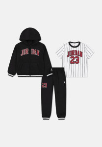 Костюм спортивний JORDAN MJ Baseline Fleece Tracksuit in Black 85F270-023