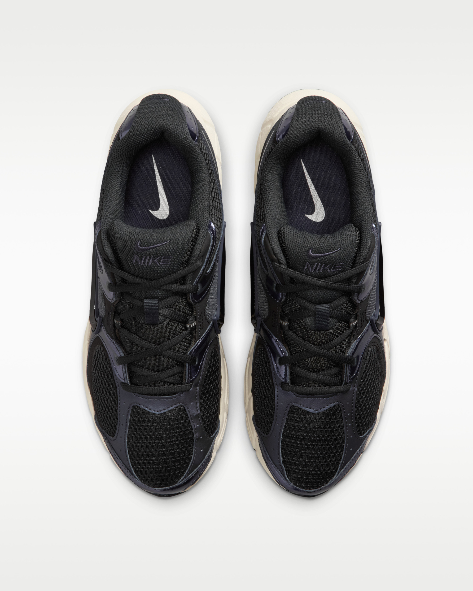 Кросівки Nike V5 RNR HJ5228-013