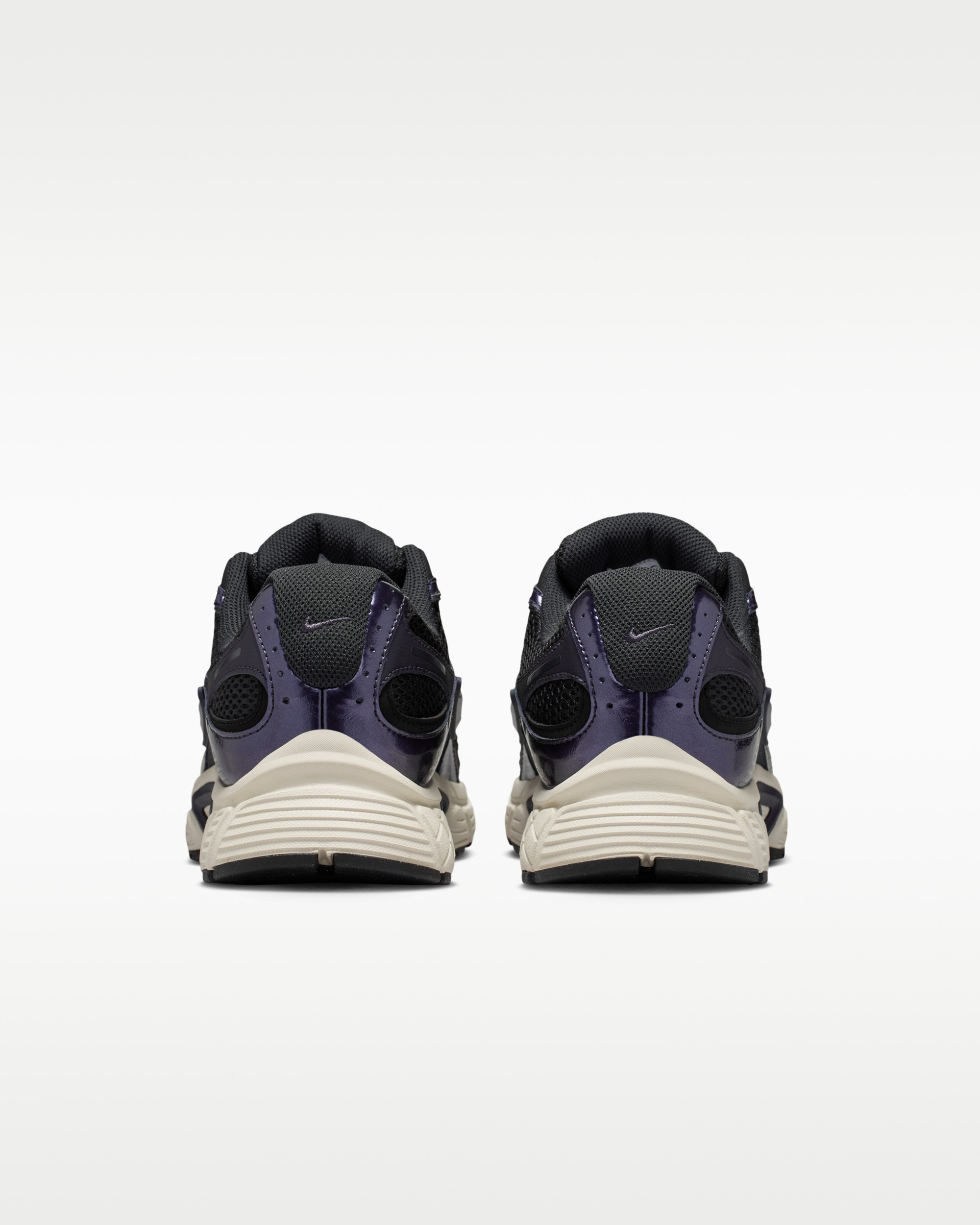 Кросівки Nike V5 RNR HJ5228-013