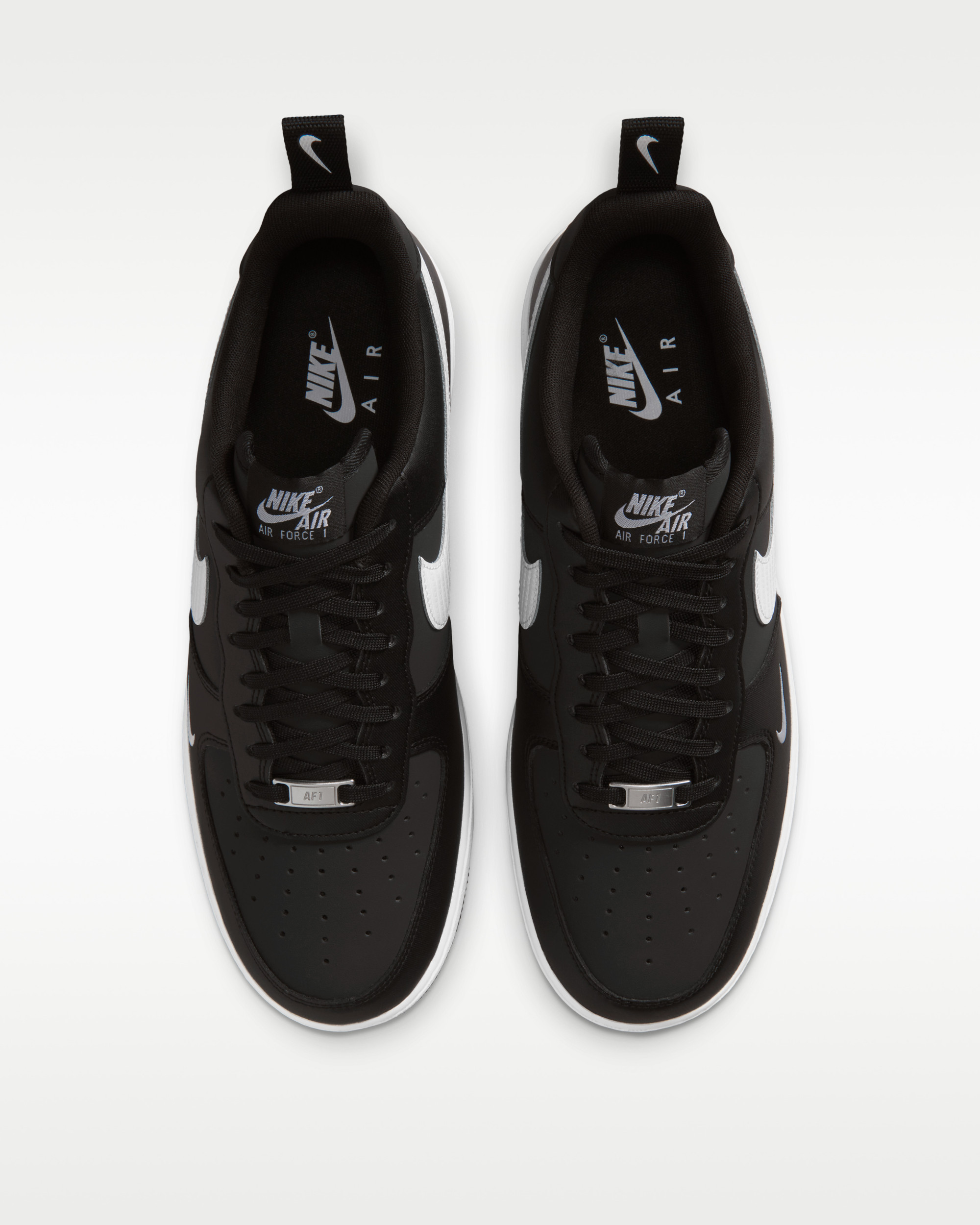 Кросівки Nike AIR FORCE 1 07 TECH ESS IR5599-001