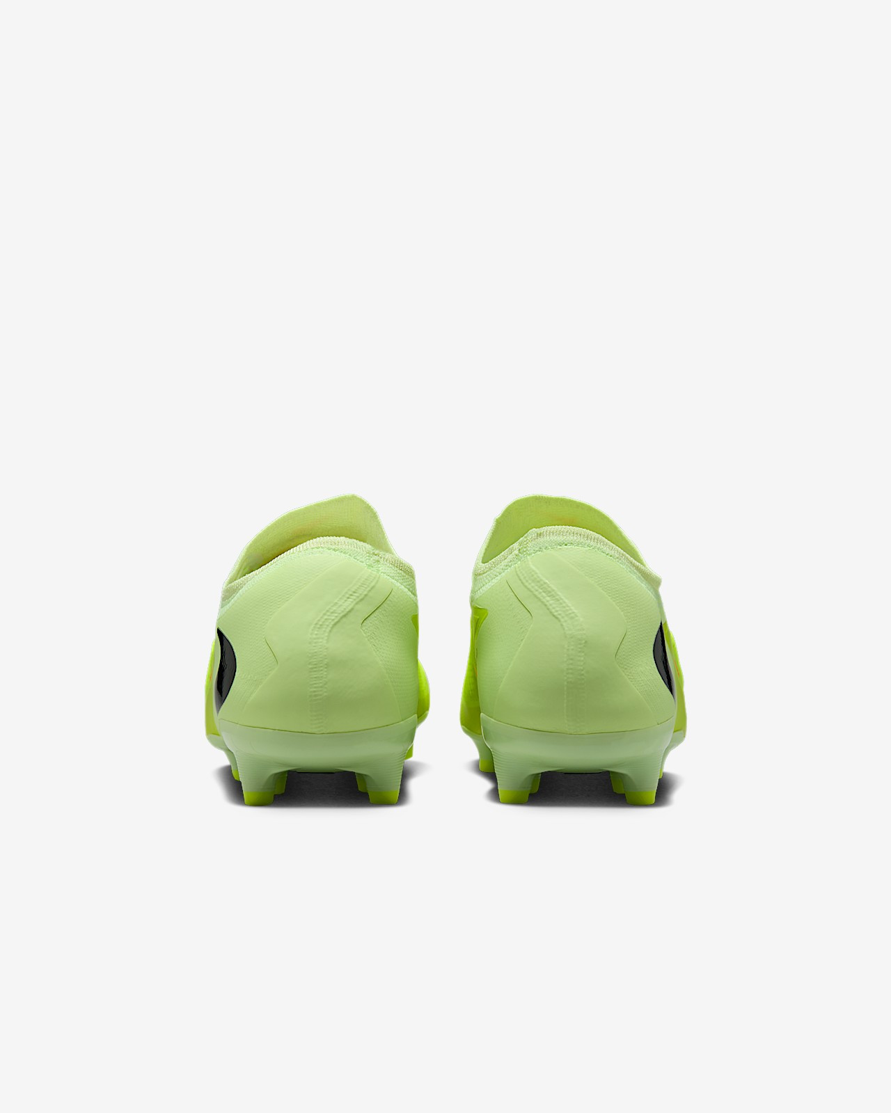 Бутси Nike PHANTOM 6 LOW PRO AG-PRO HQ2317-800