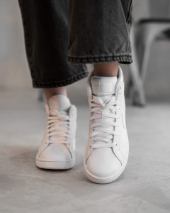 Кросівки Nike COURT CT1725-100