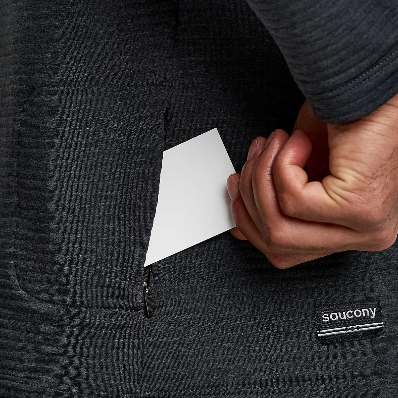 Джемпер Saucony TRIUMPH 3D 1/2 ZIP SAM800357-DKH