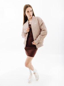 Куртка Nike W NSW VRSTY BMBR JKT DV7876-272