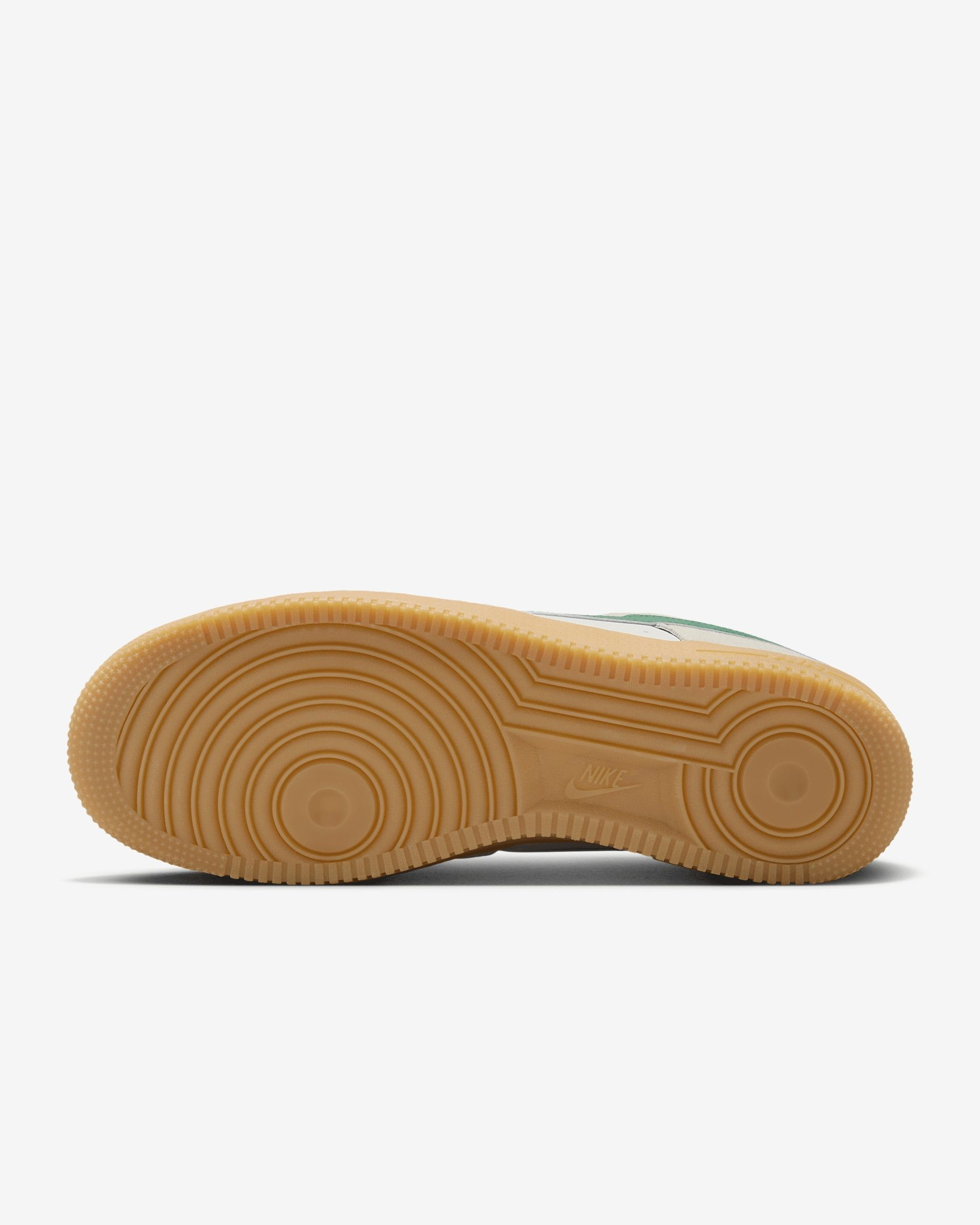 Кросівки NIKE AIR FORCE 1 07 LV8 FQ8714-001