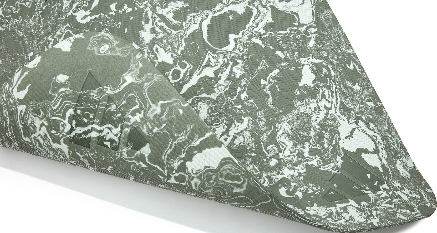 Килимок для йоги Adidas Camo Yoga Matte зелений Уні 176 х 61 х 0,5 см ADYG-10500GN