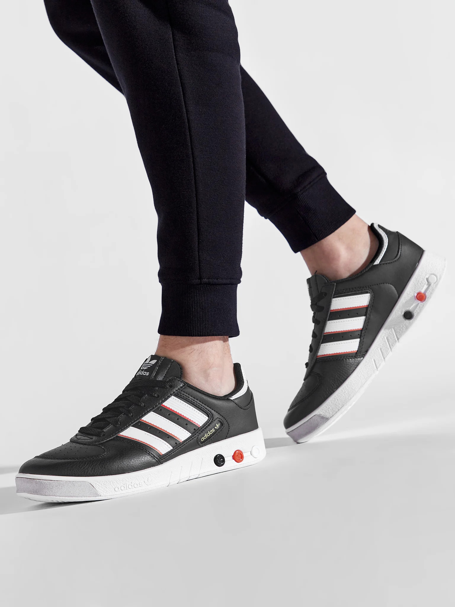 Кросівки чоловічі Adidas Originals Court GX7029