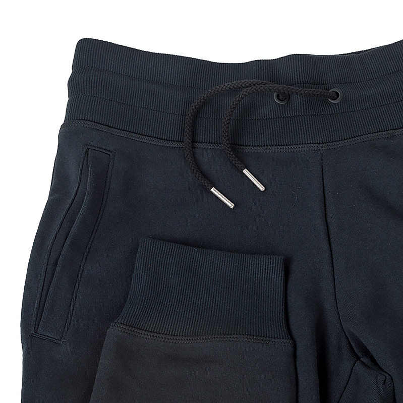 Штани New Balance NB Ess FT WP03530BK