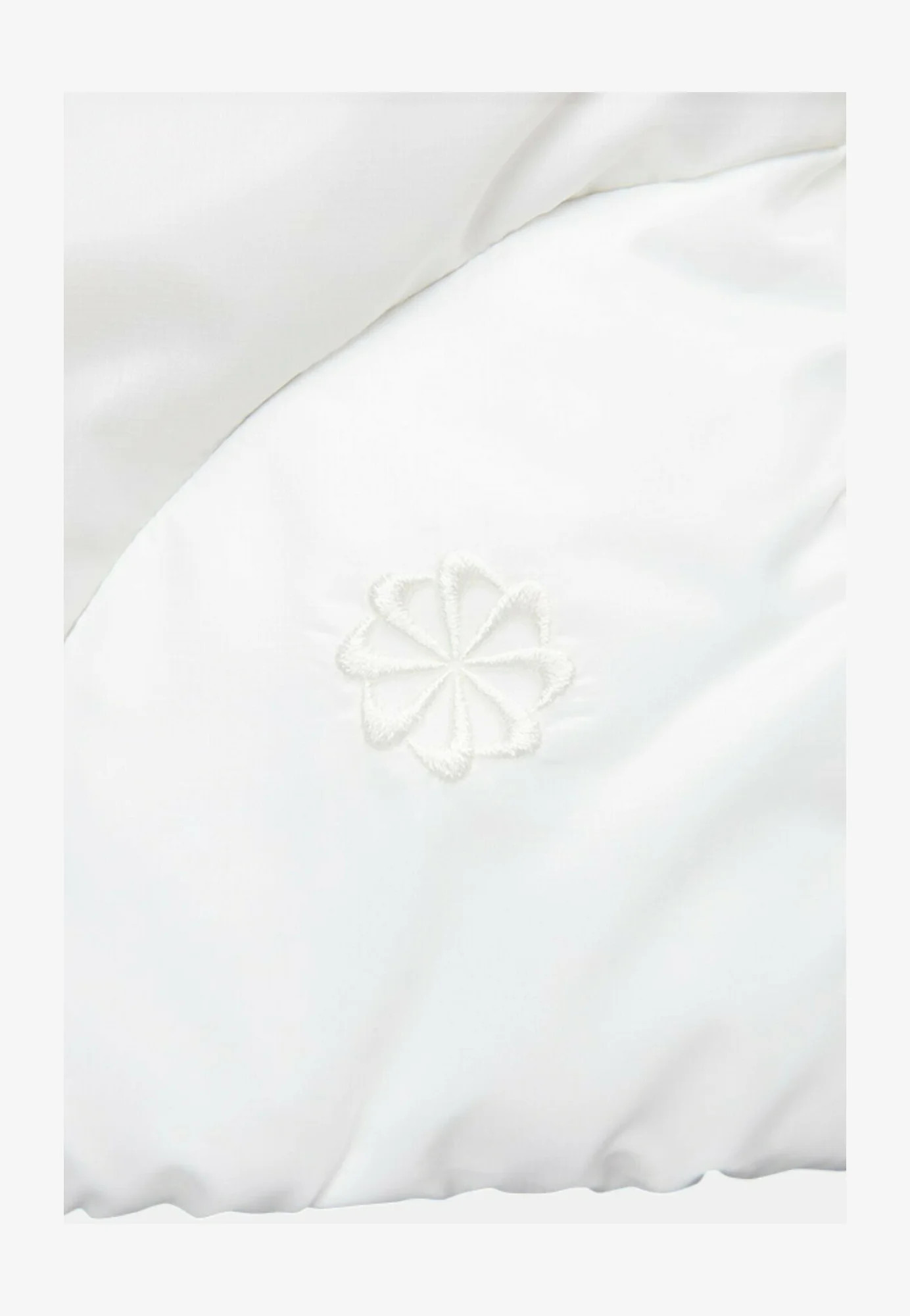 Пуховик чоловічий Nike Tech Pack Insulated Atlas Jacket White FB7423-133