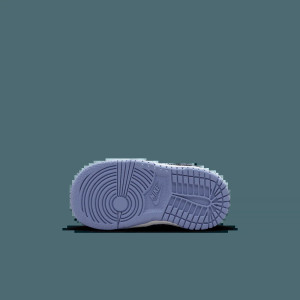 Кросівки Nike IQ2750-103