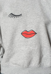 Толстовка ONLJENNIFER LIFE L/S O-NECK BOX SWT 15250226-Light Grey Melange-Print:FACE ONLY L Сірий 15250226-LIGHT GREY MELAN