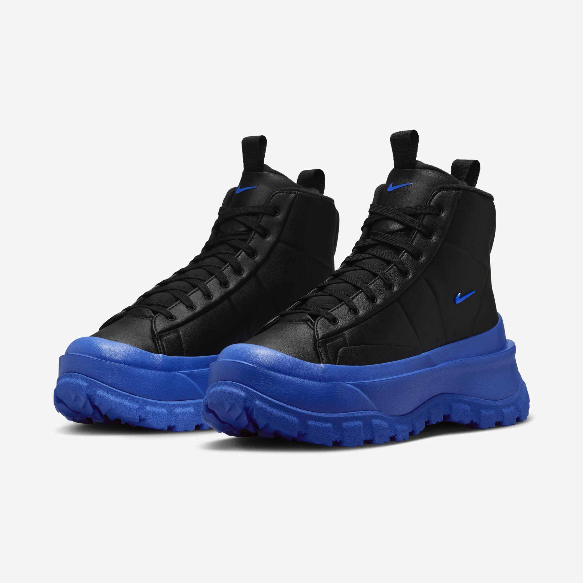 Кросівки W Nike Blazer Roam Mid Winterized FQ9065-001