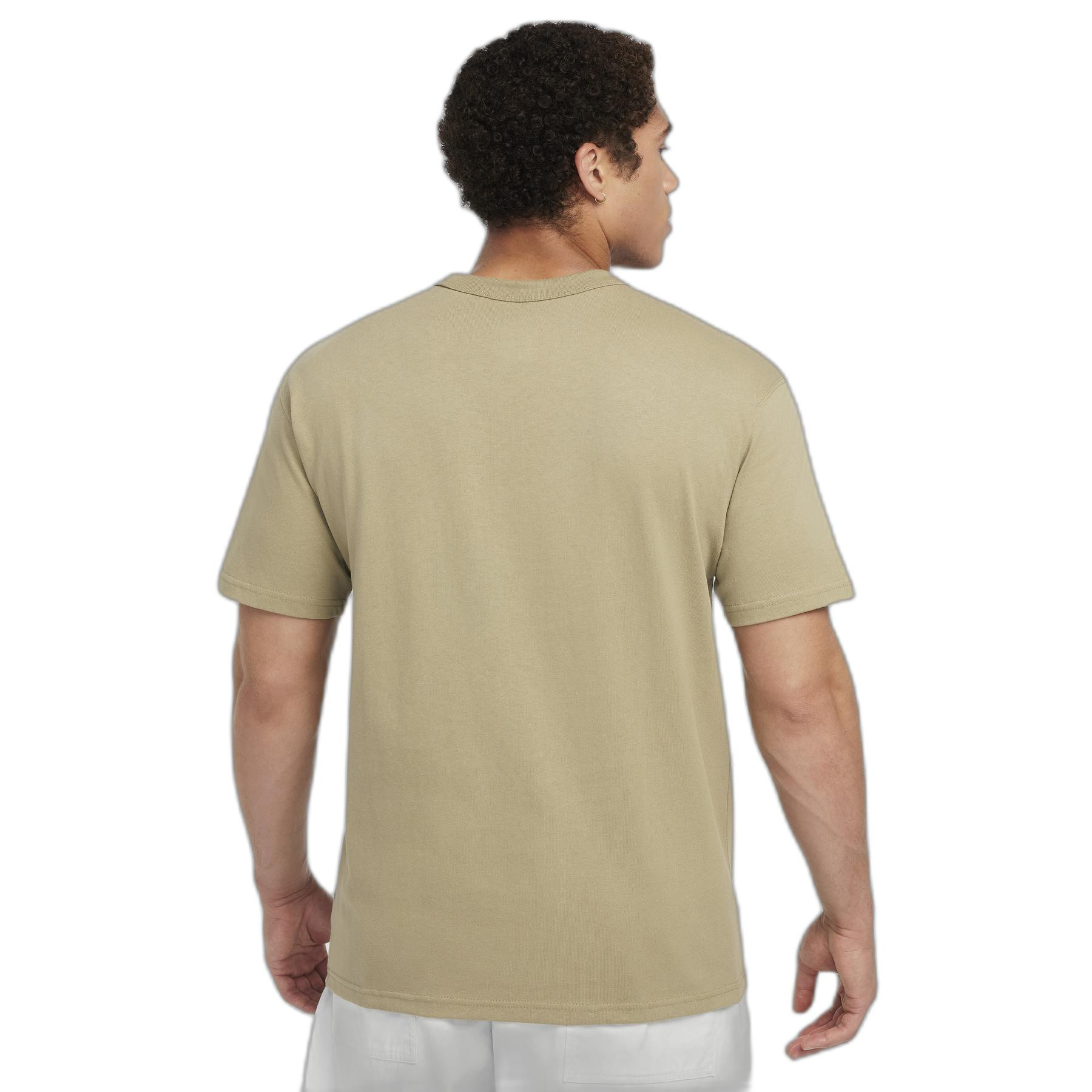 Футболка чоловіча Nike Sportswear Max90 Olive FZ7970-276