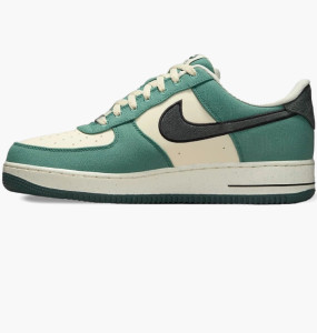 Кросівки жіночі жіночі Nike Air Force 1 Low FQ8713-100 39 FQ8713-100