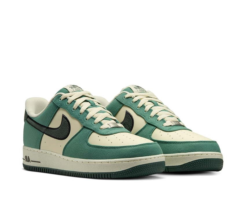Кросівки жіночі жіночі Nike Air Force 1 Low  FQ8713-100 39 FQ8713-100