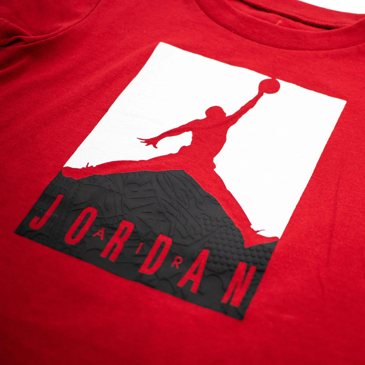 Костюм спортивний дитячий Air Jordan Elements Red/Black 65A600-023