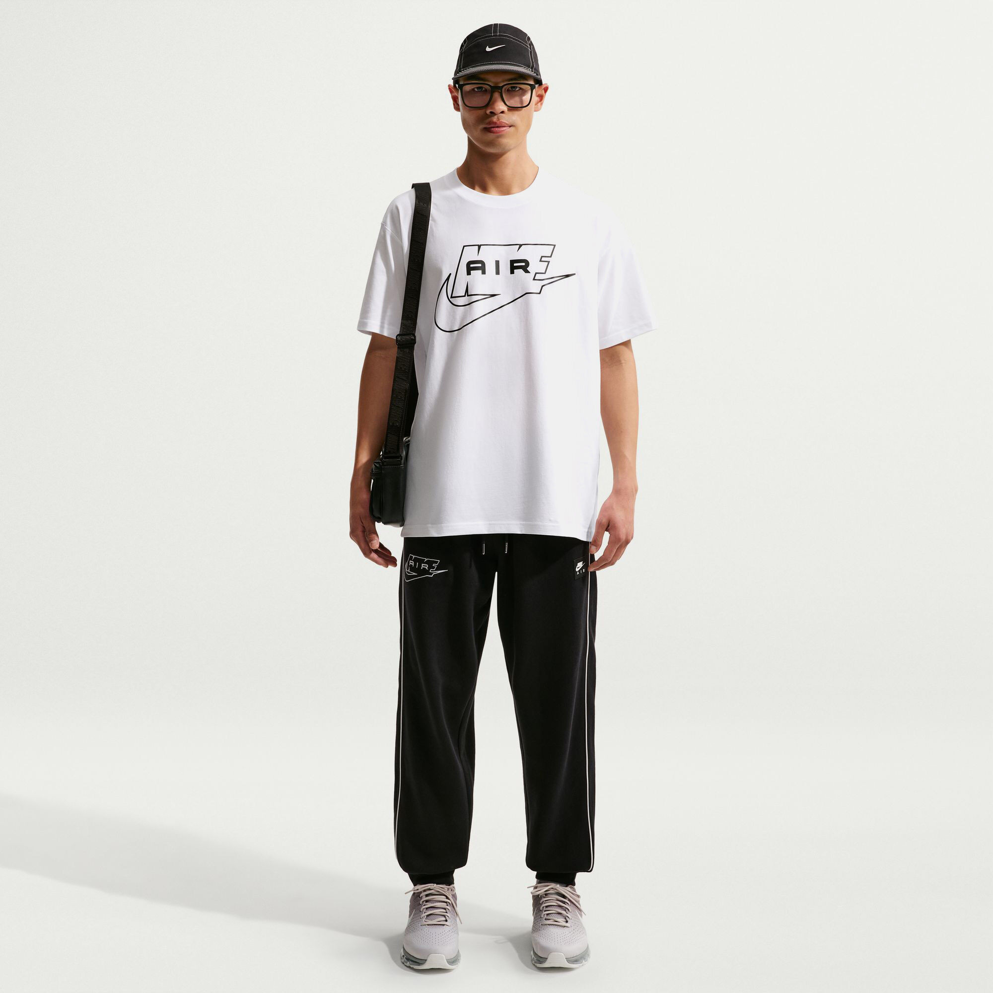 Футболка Nike U NSW TEE LSE NIKE AIR IH1359-100