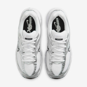 Кросівки Nike W AIR MAX MOTO 2K HQ2056-103