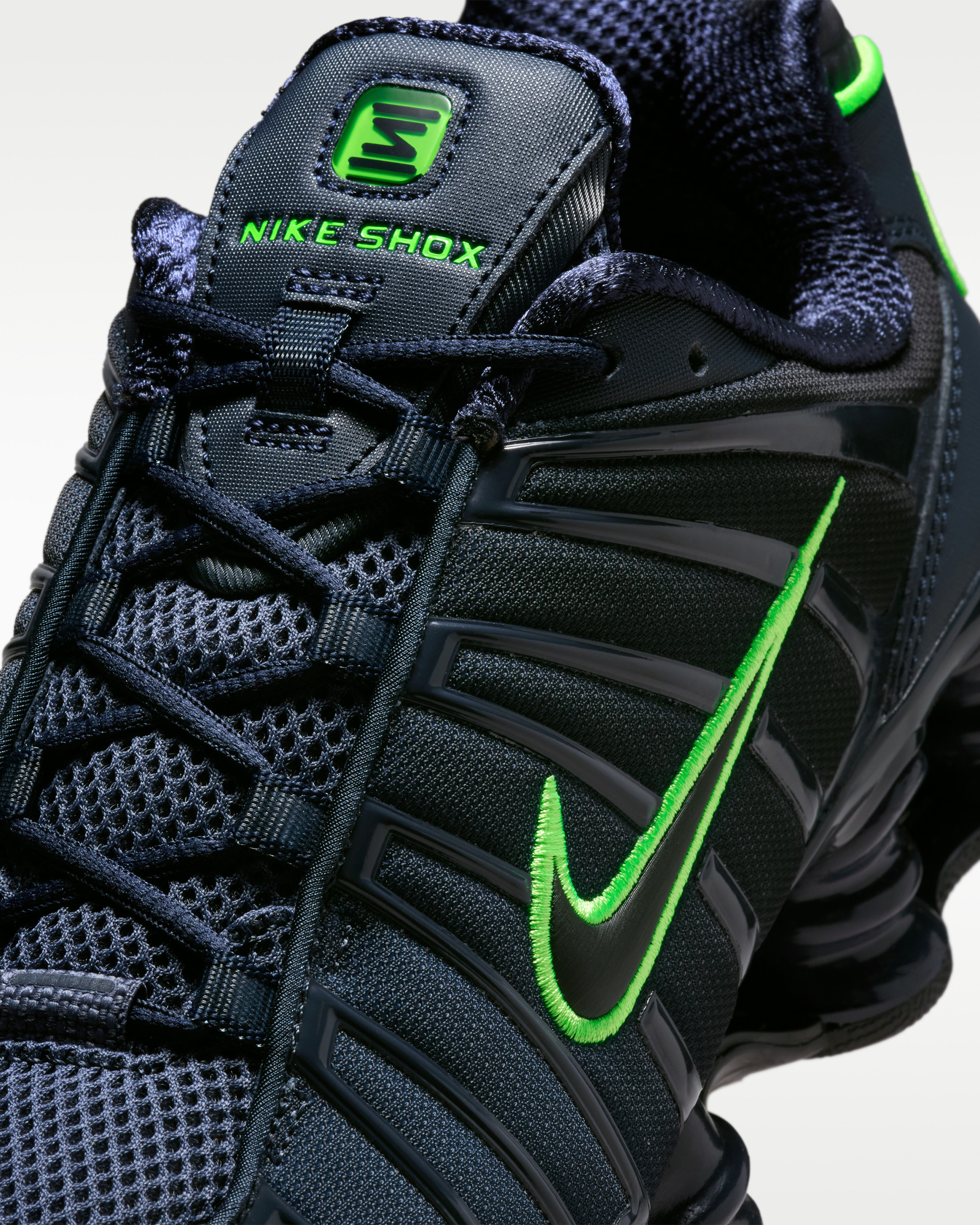 Кросівки Nike SHOX TL AV3595-402