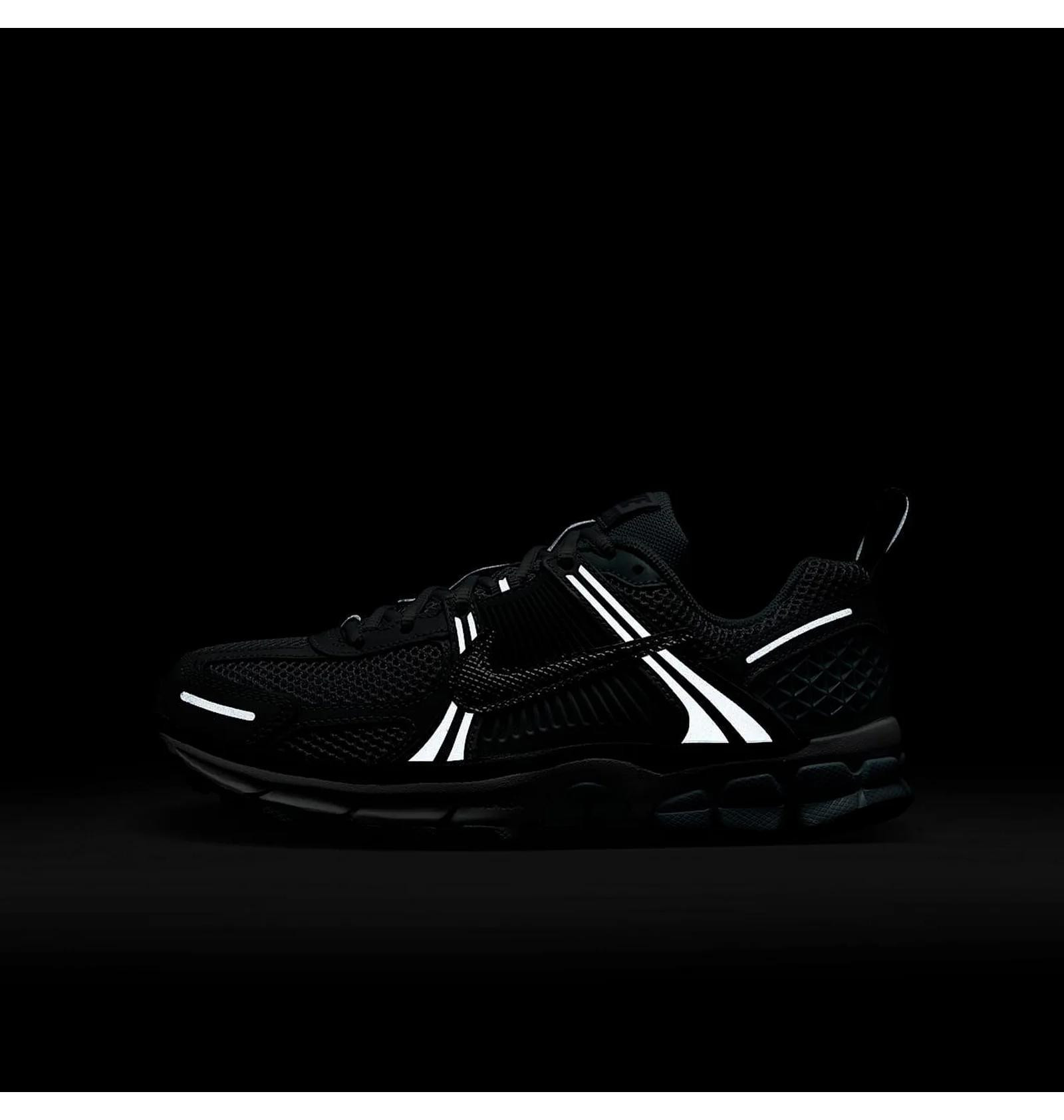 Кросівки жіночі Nike Zoom Vomero 5 Gs (HQ3255-043) HQ3255-043